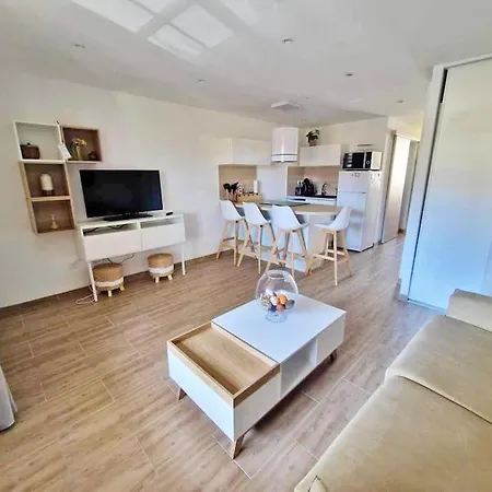 Hameau Des Pins - Plage & Piscine - Clim & Wifi Lejlighed