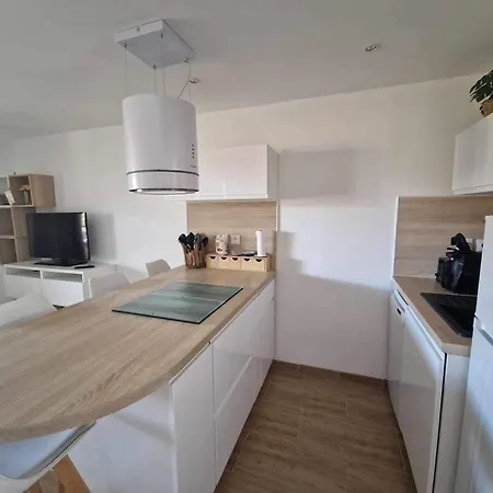 Apartment Hameau Des Pins - - Piscine - Wifi - Clim