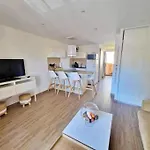 Hameau Des Pins - & Piscine - Clim & Wifi Апартаменты